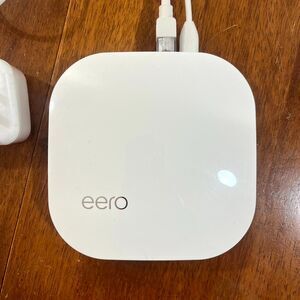 Eero‎ Pro Model B010001